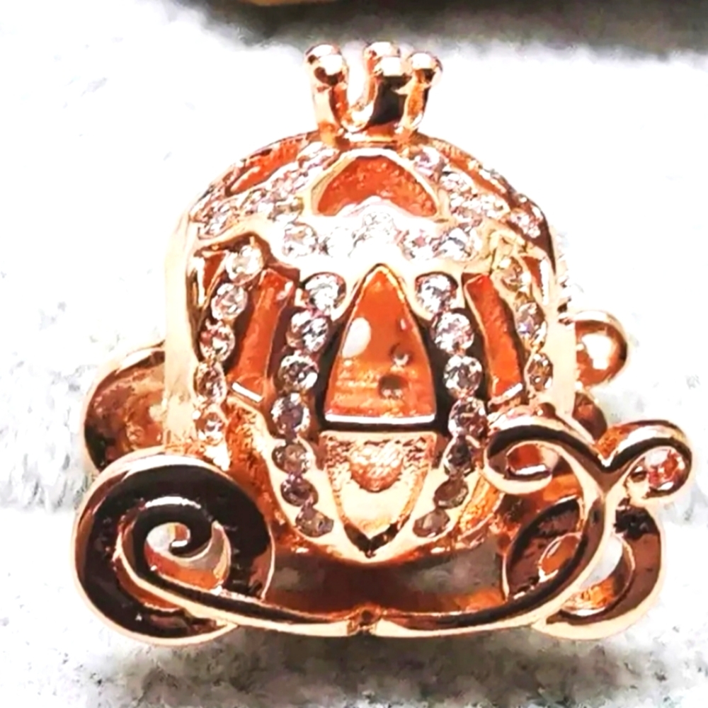 BRAND NEW Pandora charm Rosegold " Cinderella pumpkin carriage "